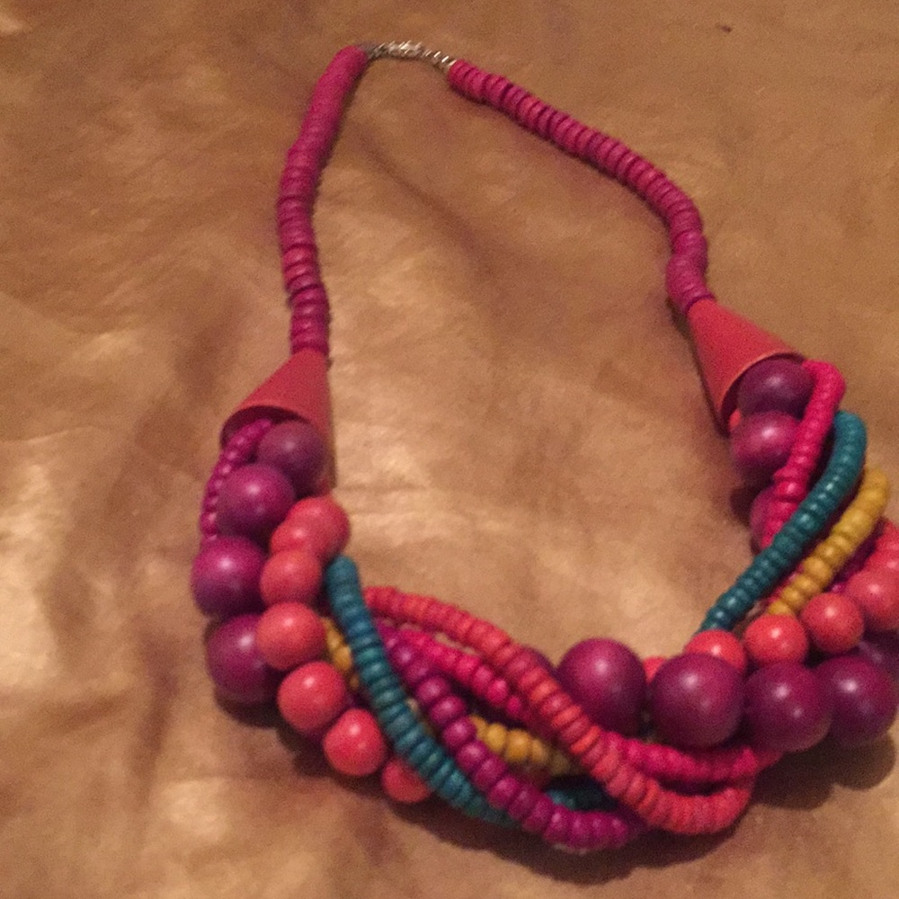 Wooden Necklace - Picture 1 of 2